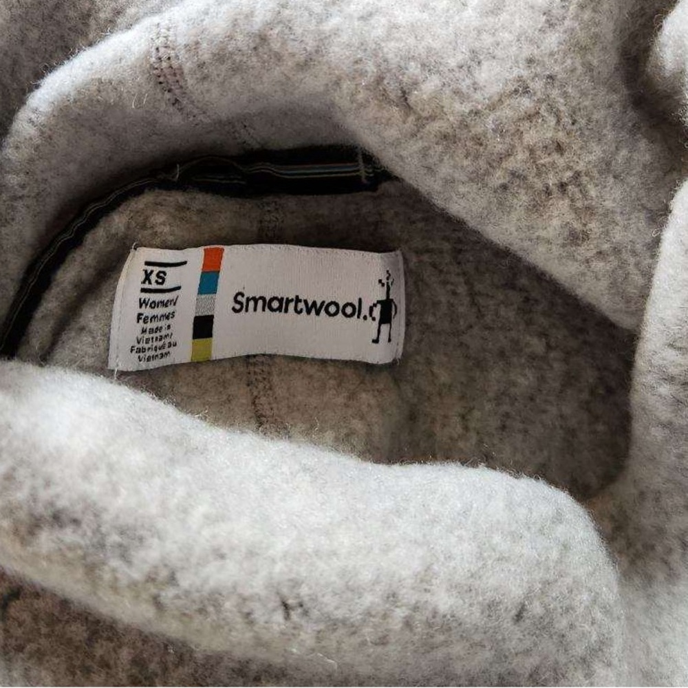 Gray Smartwool Pullover - image 5